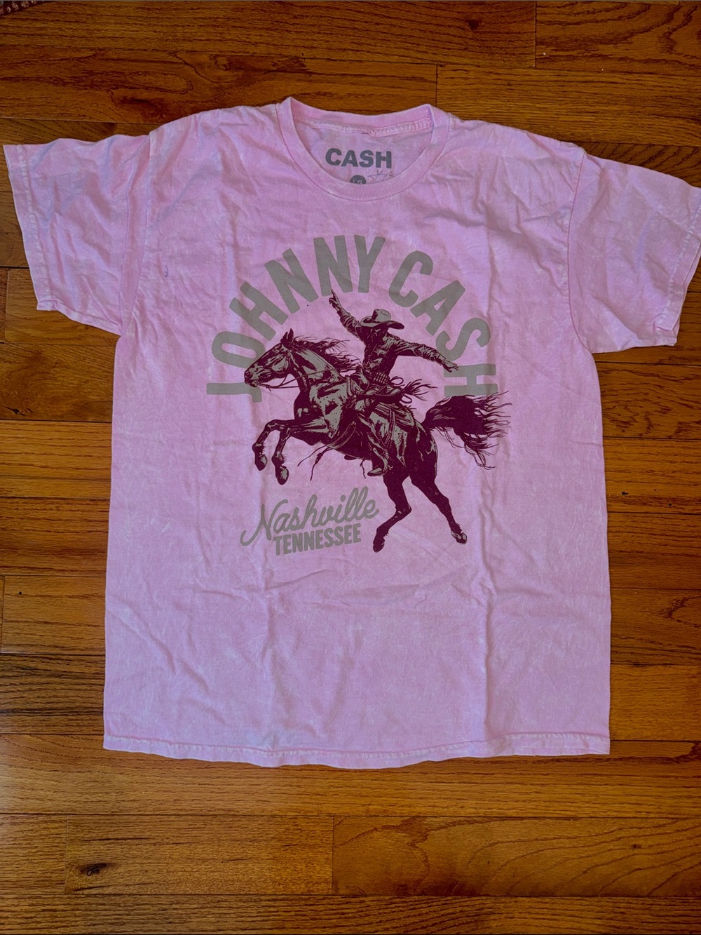 Johnny Cash graphic tee, size L never worn